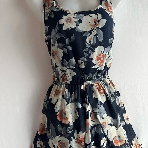 Rue21 Blue and White Pleated Halter Maxi Dress - Picture 3 of 12